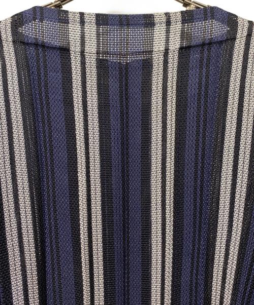 me ISSEY MIYAKE（ミーイッセイ ミヤケ）me ISSEY MIYAKE (ミーイッセイ ミヤケ) ストライプカットソー ネイビー サイズ:-の古着・服飾アイテム