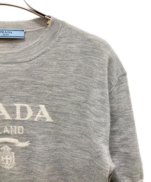 PRADA（プラダ）PRADA (プラダ) カシミヤハーフロゴニット グレー サイズ:36の古着・服飾アイテム