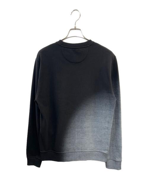 FENDI（フェンディ）FENDI (フェンディ) エンボスロゴスウェット ブラック×ブルー サイズ:Lの古着・服飾アイテム