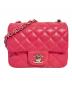 CHANEL（シャネル）の古着「ミニマトラッセ チェーンショルダーバッグ」｜ピンク