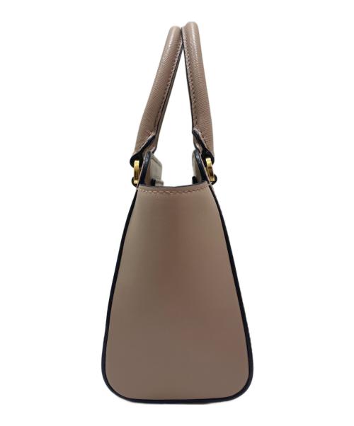 PRADA（プラダ）PRADA (プラダ) SAFFIANO SOFT C 2WAYバッグ ベージュの古着・服飾アイテム