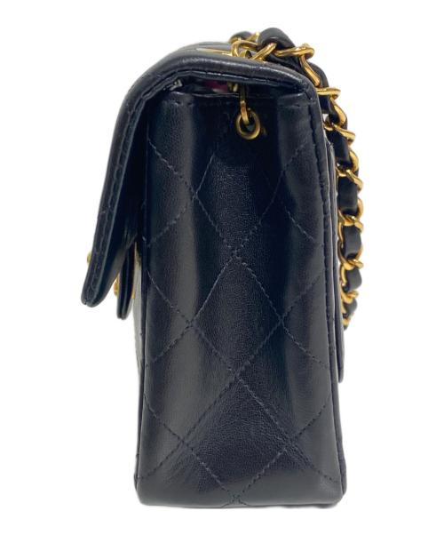 CHANEL（シャネル）CHANEL (シャネル) ミニマトラッセ チェーンショルダーバッグ ブラックの古着・服飾アイテム