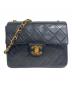 CHANEL（シャネル）の古着「ミニマトラッセ チェーンショルダーバッグ」｜ブラック