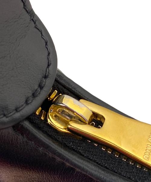 MIU MIU（ミュウミュウ）MIU MIU (ミュウミュウ) ホーボー2WAYバッグ ブラックの古着・服飾アイテム