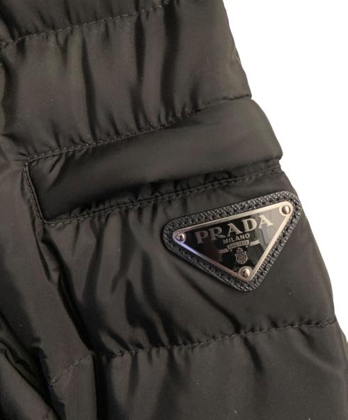 PRADA（プラダ）PRADA (プラダ) ロゴプレートダウンジャケット ブラック サイズ:52の古着・服飾アイテム