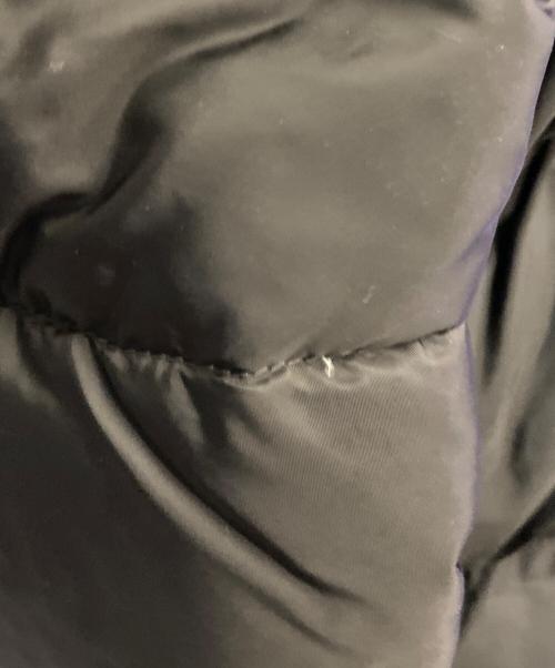 PRADA（プラダ）PRADA (プラダ) ロゴプレートダウンジャケット ブラック サイズ:52の古着・服飾アイテム