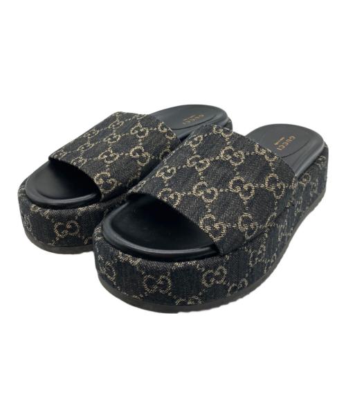 GUCCI（グッチ）GUCCI (グッチ) GGデニムプラットフォームスライドサンダル ブラック サイズ:37の古着・服飾アイテム