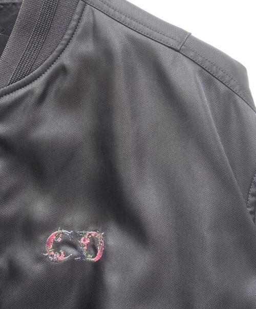 Dior（ディオール）Dior (ディオール) Daniel Arsham (ダニエル・アーシャム) 23SS ×Daniel Arsham FLOWERSボンバージャケット グレー サイズ:50の古着・服飾アイテム
