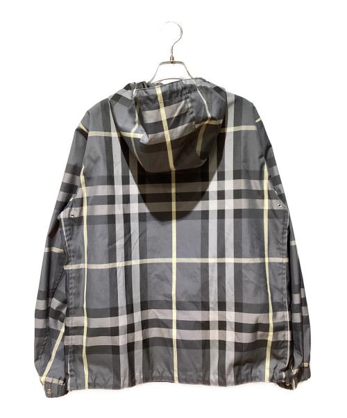 BURBERRY（バーバリー）BURBERRY (バーバリー) リバーシブルチェックパーカー グレー サイズ:Mの古着・服飾アイテム