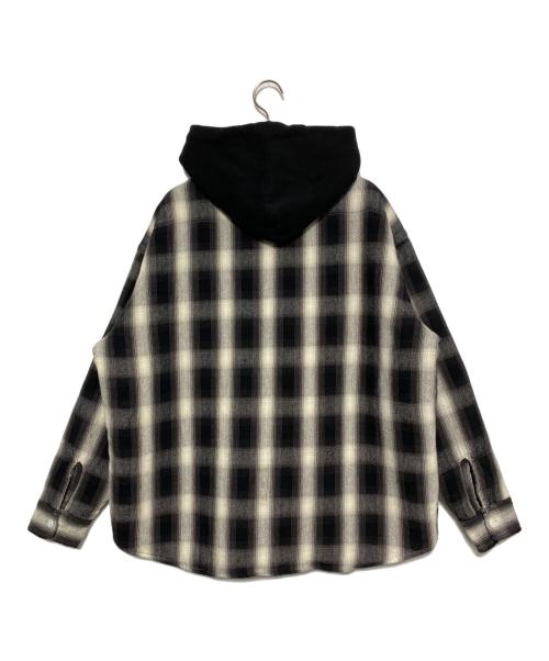 SAINT MICHAEL（セントマイケル）SAINT MICHAEL (セントマイケル) オンブレチェックシャツパーカー アイボリー×ブラック サイズ:Mの古着・服飾アイテム