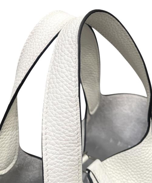 HERMES（エルメス）HERMES (エルメス) ピコタン ロック PM/シルバー金具/トリヨンクレマンス/ニューホワイト/B刻印 ニューホワイト サイズ:PMの古着・服飾アイテム