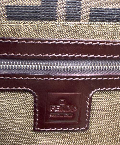 FENDI（フェンディ）FENDI (フェンディ) ショルダーバッグ ブラウンの古着・服飾アイテム