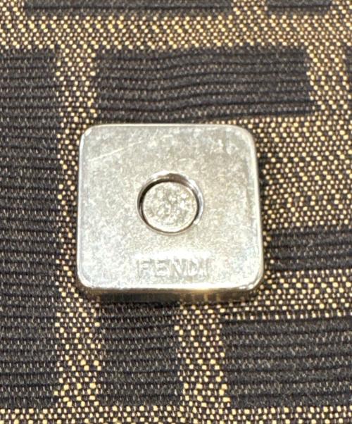 FENDI（フェンディ）FENDI (フェンディ) ショルダーバッグ ブラウンの古着・服飾アイテム