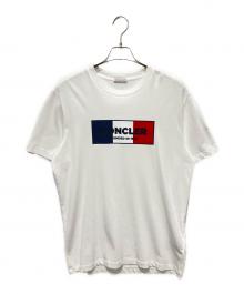 MONCLER（モンクレール）の古着「立体ロゴ Tシャツ/トリコロールロゴTシャツ」｜ホワイト