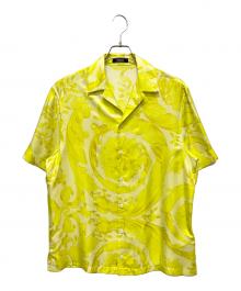 VERSACE（ヴェルサーチェ）の古着「リーフプリント半袖シャツ」｜イエロー