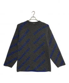 BALENCIAGA（バレンシアガ）の古着「ALL OVER LOGO CREWNECK KNIT」｜グレー×ブルー