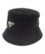 PRADAプラダ）の古着「コーデュロイロゴプレートキャップ」｜ブラック