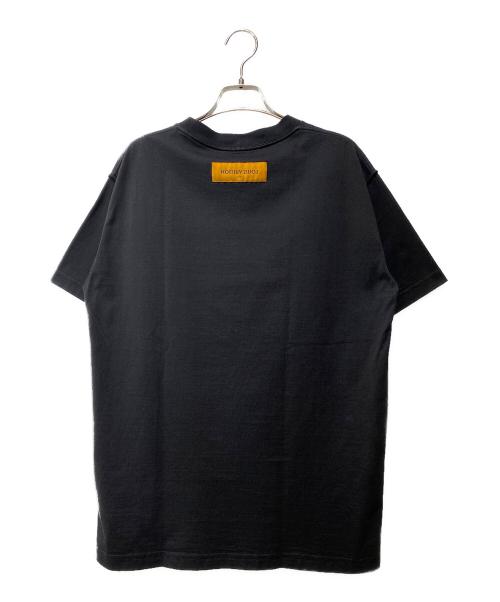 LOUIS VUITTON（ルイ ヴィトン）LOUIS VUITTON (ルイ ヴィトン) エンボスLVロゴTシャツ ブラック サイズ:Mの古着・服飾アイテム