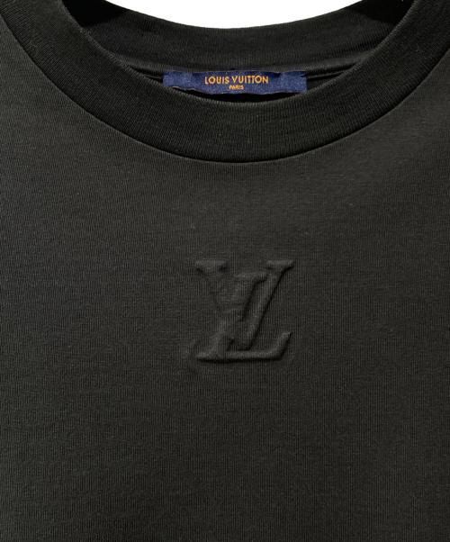 LOUIS VUITTON（ルイ ヴィトン）LOUIS VUITTON (ルイ ヴィトン) エンボスLVロゴTシャツ ブラック サイズ:Mの古着・服飾アイテム