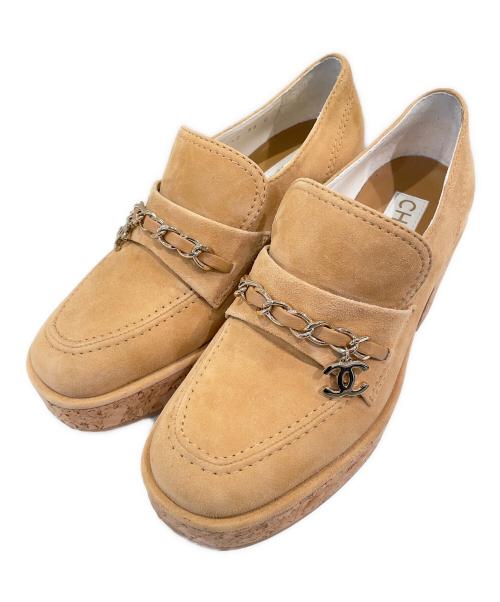 CHANEL（シャネル）CHANEL (シャネル) ココマークチェーンヒールローファー ベージュ サイズ:36の古着・服飾アイテム