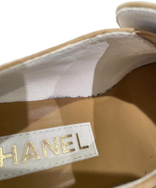 CHANEL（シャネル）CHANEL (シャネル) ココマークチェーンヒールローファー ベージュ サイズ:36の古着・服飾アイテム