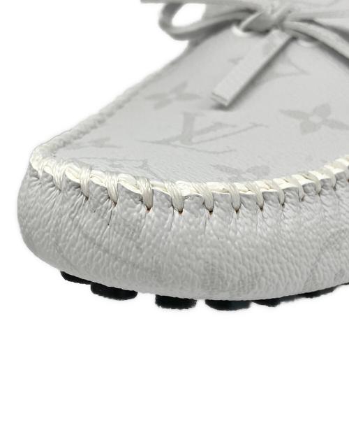 LOUIS VUITTON（ルイ ヴィトン）LOUIS VUITTON (ルイ ヴィトン) アリゾナライン モカシンシューズ ライトグレー サイズ:6 1/2の古着・服飾アイテム