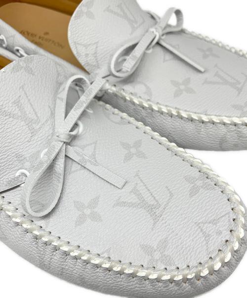 LOUIS VUITTON（ルイ ヴィトン）LOUIS VUITTON (ルイ ヴィトン) アリゾナライン モカシンシューズ ライトグレー サイズ:6 1/2の古着・服飾アイテム