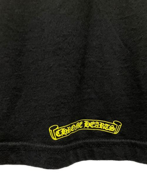 CHROME HEARTS（クロムハーツ）CHROME HEARTS (クロムハーツ) ヴァーティカルロゴTシャツ ブラック×イエロー サイズ:Lの古着・服飾アイテム