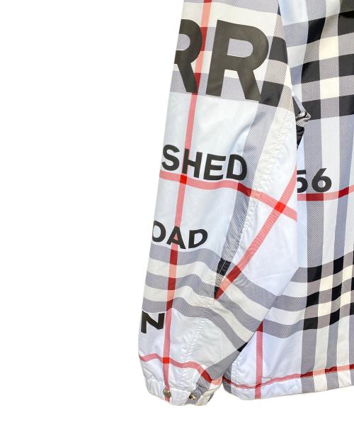 BURBERRY（バーバリー）BURBERRY (バーバリー) ノバチェックナイロンジャケット スカイブルー サイズ:Mの古着・服飾アイテム