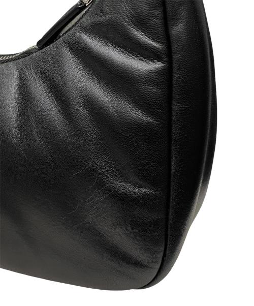 PRADA（プラダ）PRADA (プラダ) Re-Edition 2005/リエディション 2005 レザーショルダーバッグ ブラック サイズ:-の古着・服飾アイテム