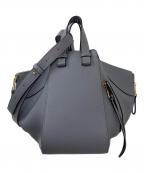 LOEWEロエベ）の古着「ハンモックバッグ スモール」｜パールグレー