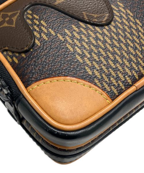 LOUIS VUITTON（ルイ ヴィトン）LOUIS VUITTON (ルイ ヴィトン) ダミエ ジャイアント アマゾン・メッセンジャー ショルダーバッグ/×NIGO サイズ:-の古着・服飾アイテム