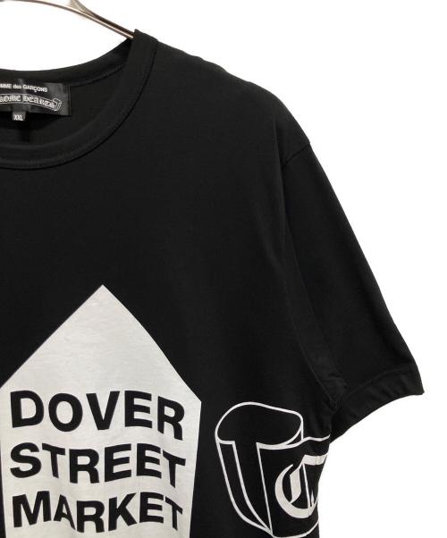 CHROME HEARTS（クロムハーツ）CHROME HEARTS (クロムハーツ) COMME des GARCONS (コムデギャルソン) スクロールラベルロゴTシャツ ブラック サイズ:XXLの古着・服飾アイテム