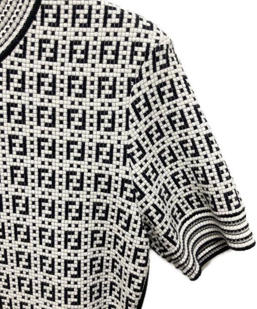 FENDI（フェンディ）FENDI (フェンディ) ズッカ半袖ニット ホワイト×ブラック サイズ:36の古着・服飾アイテム