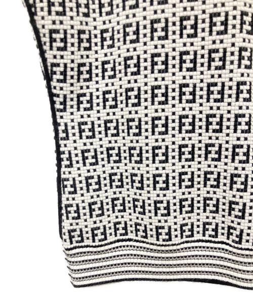 FENDI（フェンディ）FENDI (フェンディ) ズッカ半袖ニット ホワイト×ブラック サイズ:36の古着・服飾アイテム