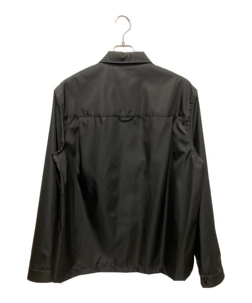 PRADA（プラダ）PRADA (プラダ) 20AW Re-Nylon 三角プレート シャツジャケット  ブラック サイズ:Lの古着・服飾アイテム