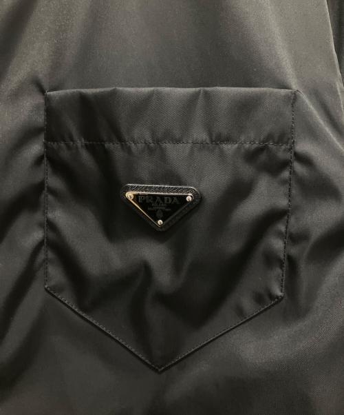 PRADA（プラダ）PRADA (プラダ) 20AW Re-Nylon 三角プレート シャツジャケット  ブラック サイズ:Lの古着・服飾アイテム