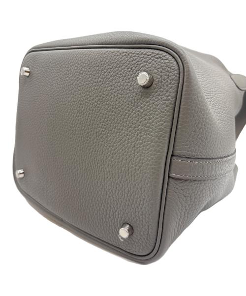 HERMES（エルメス）HERMES (エルメス) ピコタンロック MM/シルバー金具/グリエタン/トリヨンクレマンス/U刻印/2022年 グリエタン サイズ:MMの古着・服飾アイテム