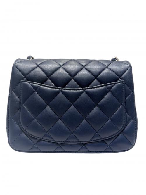 CHANEL（シャネル）CHANEL (シャネル) ミニマトラッセチェーンショルダーバッグ ネイビーシルバー金具の古着・服飾アイテム