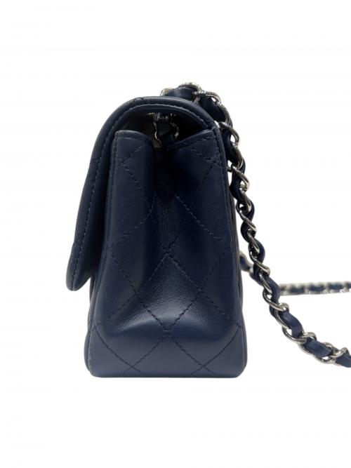 CHANEL（シャネル）CHANEL (シャネル) ミニマトラッセチェーンショルダーバッグ ネイビーシルバー金具の古着・服飾アイテム