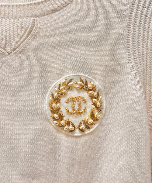 CHANEL（シャネル）CHANEL (シャネル) ココマークエンブレムニット ベージュ サイズ:38の古着・服飾アイテム