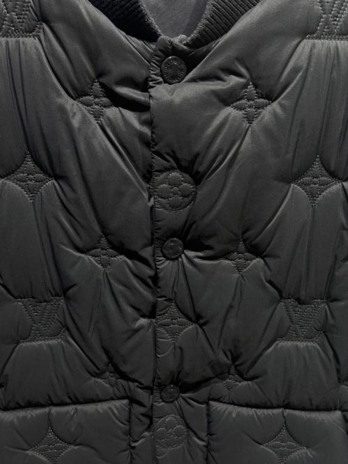 LOUIS VUITTON（ルイ ヴィトン）LOUIS VUITTON (ルイ ヴィトン) モノグラムダウンベスト/ダウンベスト/モノグラム/RM231 RG3 HOG99W ブラック サイズ:50の古着・服飾アイテム