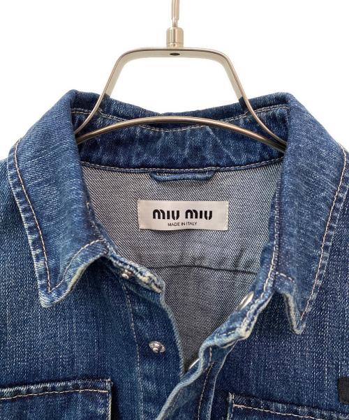MIU MIU（ミュウミュウ）MIU MIU (ミュウミュウ) ロゴデニムシャツ インディゴ サイズ:36の古着・服飾アイテム