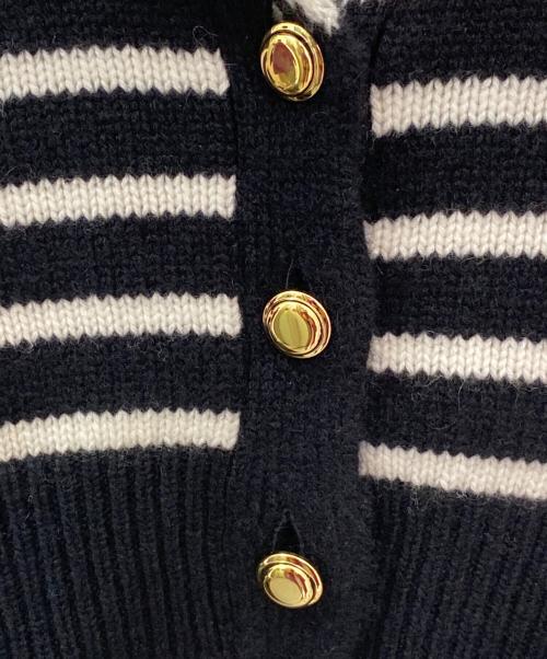 MIU MIU（ミュウミュウ）MIU MIU (ミュウミュウ) インターシャロゴカシミアカーディガン ブラック×ホワイト サイズ:38の古着・服飾アイテム