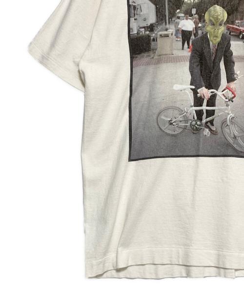 A BATHING APE（アベイシングエイプ）A BATHING APE (ア ベイシング エイプ) フォトTシャツ/00's ×SHAWN MORTENSE/ ホワイト サイズ:Lの古着・服飾アイテム