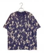 LOUIS VUITTONルイ ヴィトン）の古着「LVリーフディスチャージTシャツ」｜ネイビー