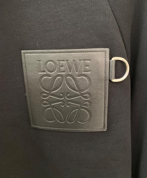 LOEWE（ロエベ）LOEWE (ロエベ) アナグラムパッチクロップドパーカー ブラック サイズ:XSの古着・服飾アイテム