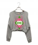 GUCCIグッチ）の古着「Gucci Gray Pink Logo Cropped Long Sleeve Sweatshirt/クロップドロゴスウェット」｜グレー