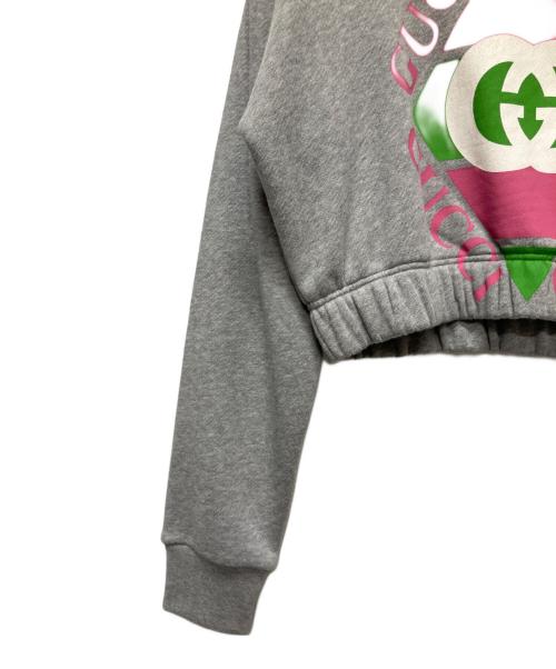 GUCCI（グッチ）GUCCI (グッチ) Gucci Gray Pink Logo Cropped Long Sleeve Sweatshirt/クロップドロゴスウェット グレー サイズ:XXSの古着・服飾アイテム