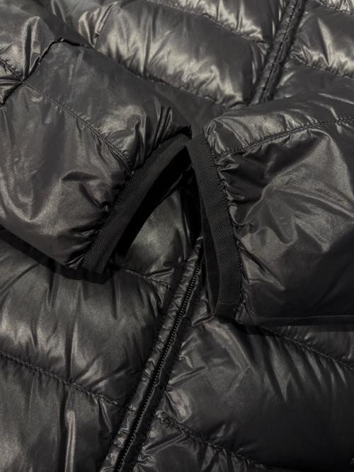 PRADA（プラダ）PRADA (プラダ) ロゴプレートダウンジャケット ブラック サイズ:46の古着・服飾アイテム